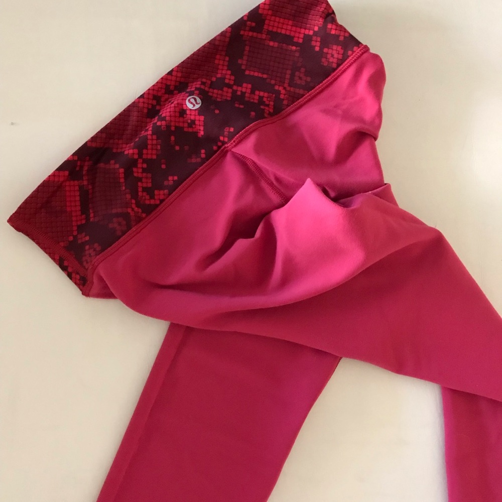 Lululemon leggings. Reversible!